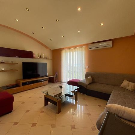 Apartment Edita Plano Trogir With Private Pool מראה חיצוני תמונה